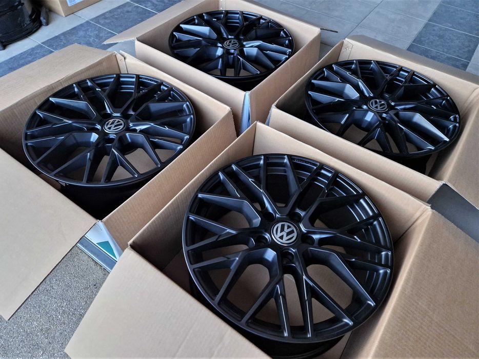 Alufelgi 17 VW T5 T6 Transporter Caravelle Multivan Czarne 5x120 429#