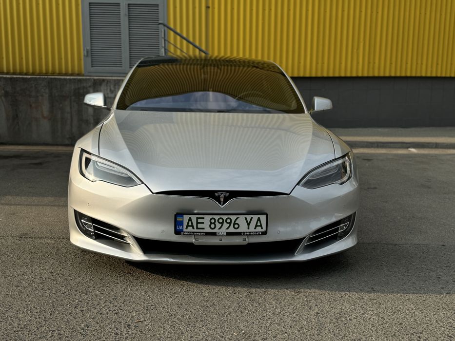 Tesla Model S 2017 75D