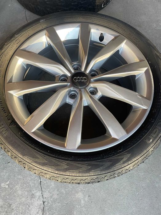 Oryginalne Felgi Audi 17 " 5x112  z oponami.
