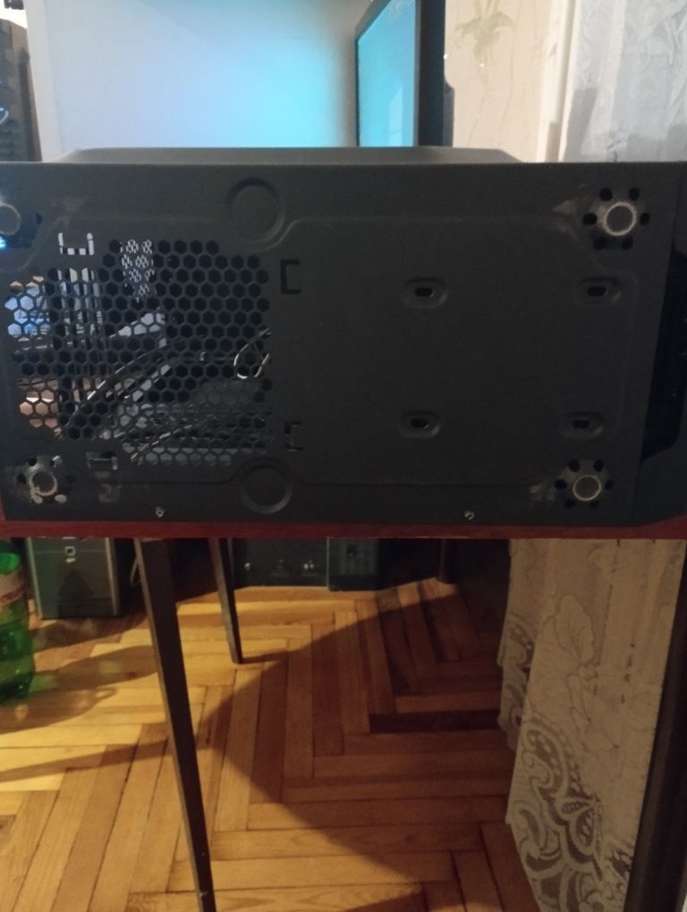 Продам корпус zalman zm-t4