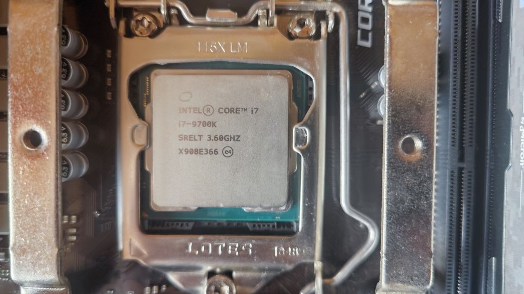 ПК на i7 9700k, msi z390-A PRO, ОЗУ 16 gb, БП 850W, без GPU