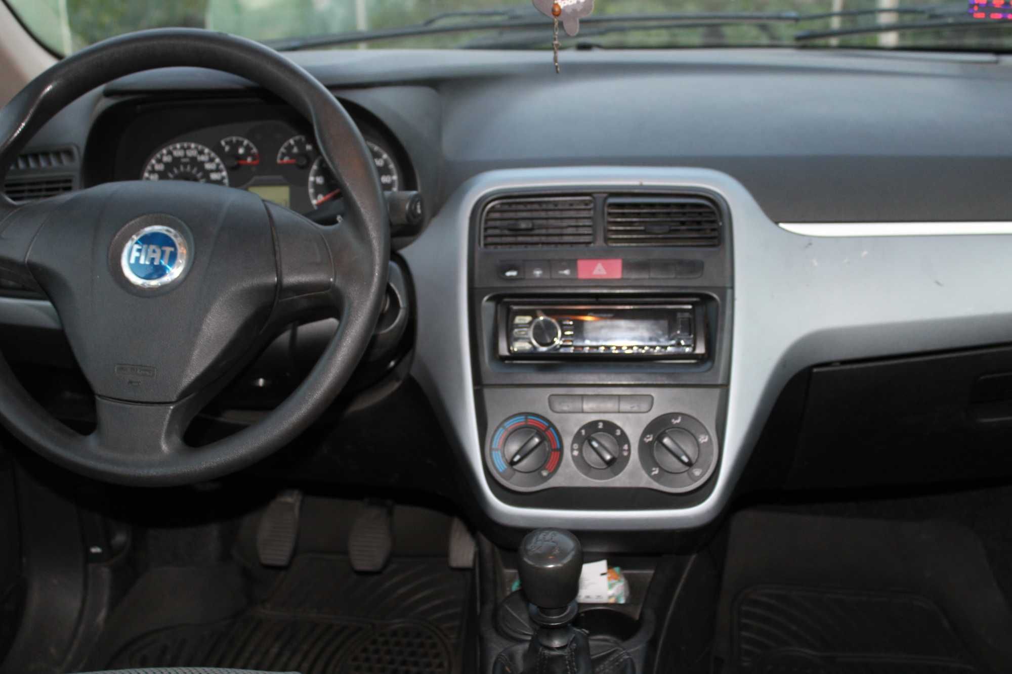 Fiat Grande Punto 1.4 2006 r