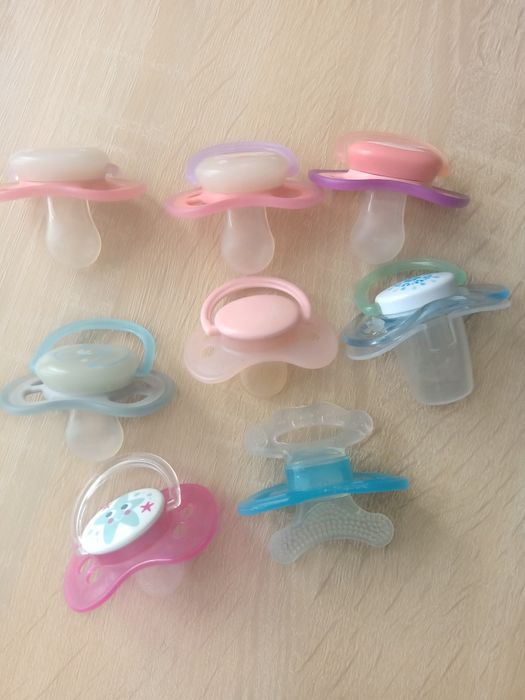 Соски пустышки силиконовые светящиеся