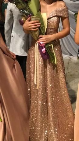 Нарядне святкове  плаття