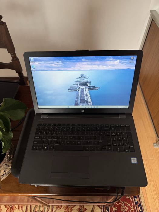 PC HP 250 i3 laptop