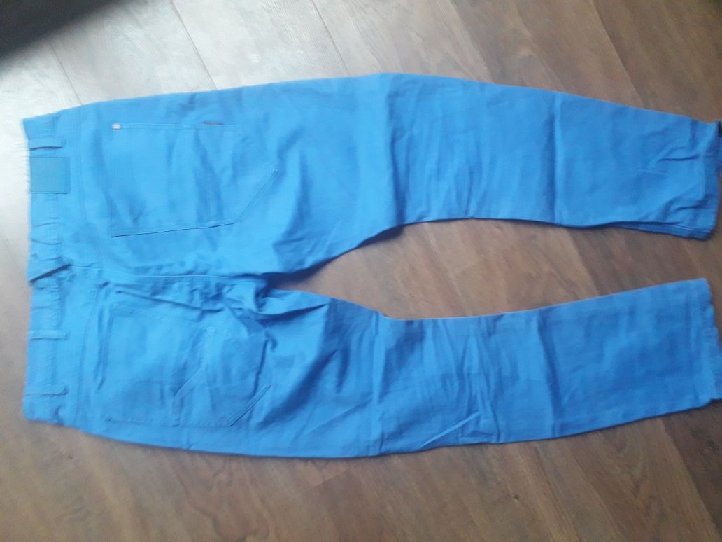 Spodnie  męskie Cropp 34