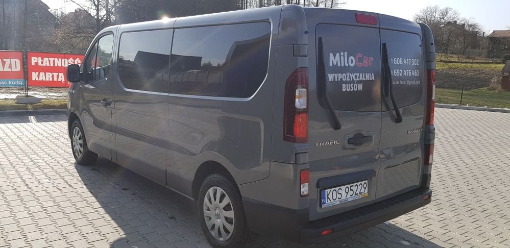 Wynajem busa busów 9osobowych Renault Trafic/Wypożyczalnia Brzeszcze