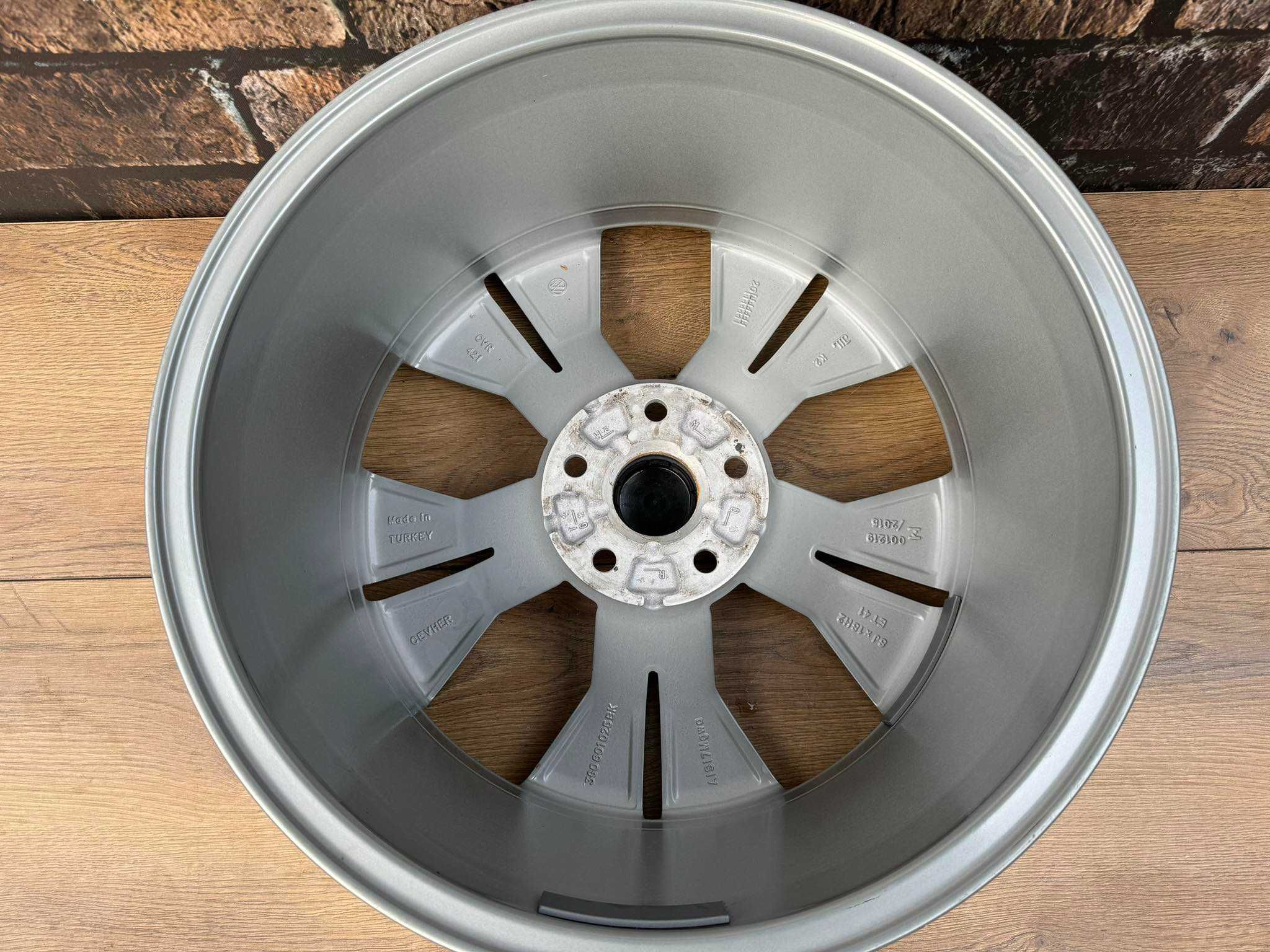 Alufelgi 5x112 r18 VW Passat CC Arteon Jetta Tiguan Sharan Touran  59#