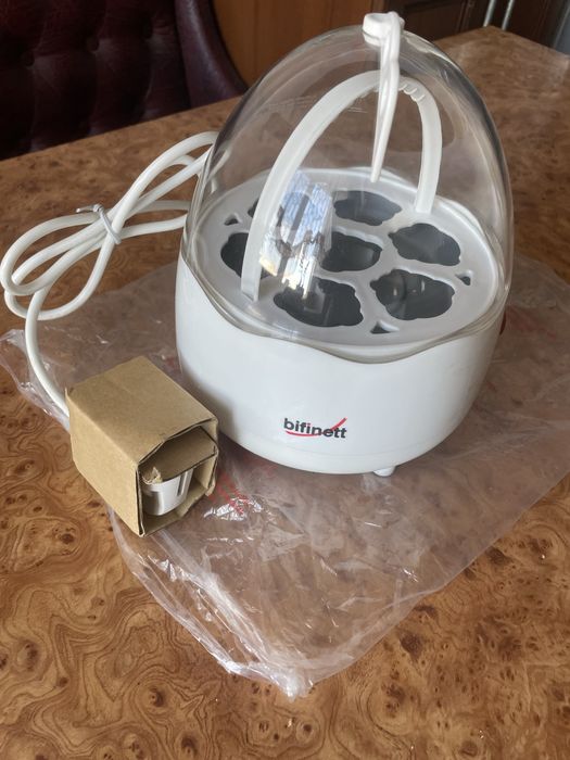 Яйцеварка електрична Bifinet 400W