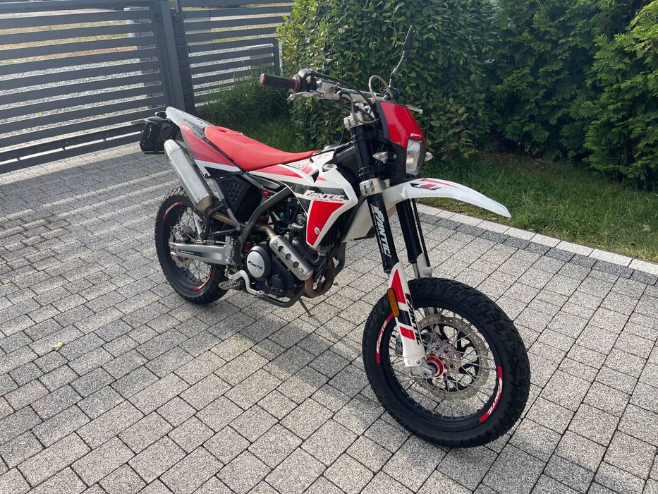 Fantic 125 supermoto 2023 ( beta )