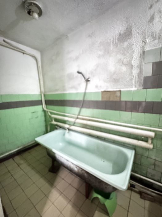 Продаж будинку Сутиски