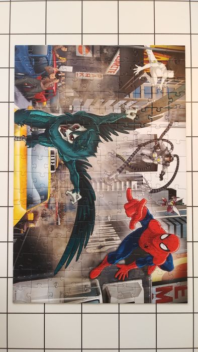 Puzzle Spiderman - Trefl 160 i puzzle McQueen