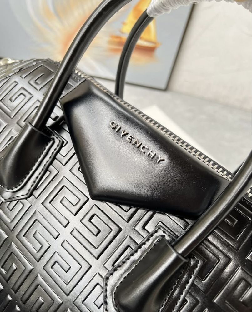 Torebka firmy Givenchy