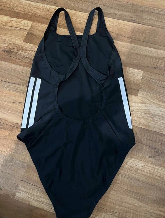 Strój kąpielowy jednoczęściowy Adidas r.M -38