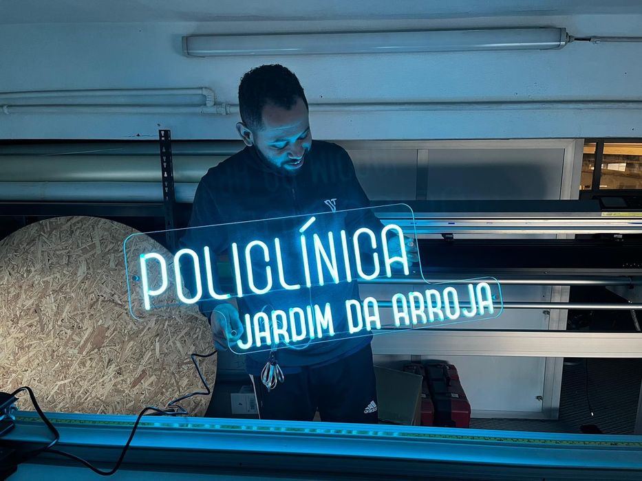 Caixas de luz / NEON LED / Letras Monobloco