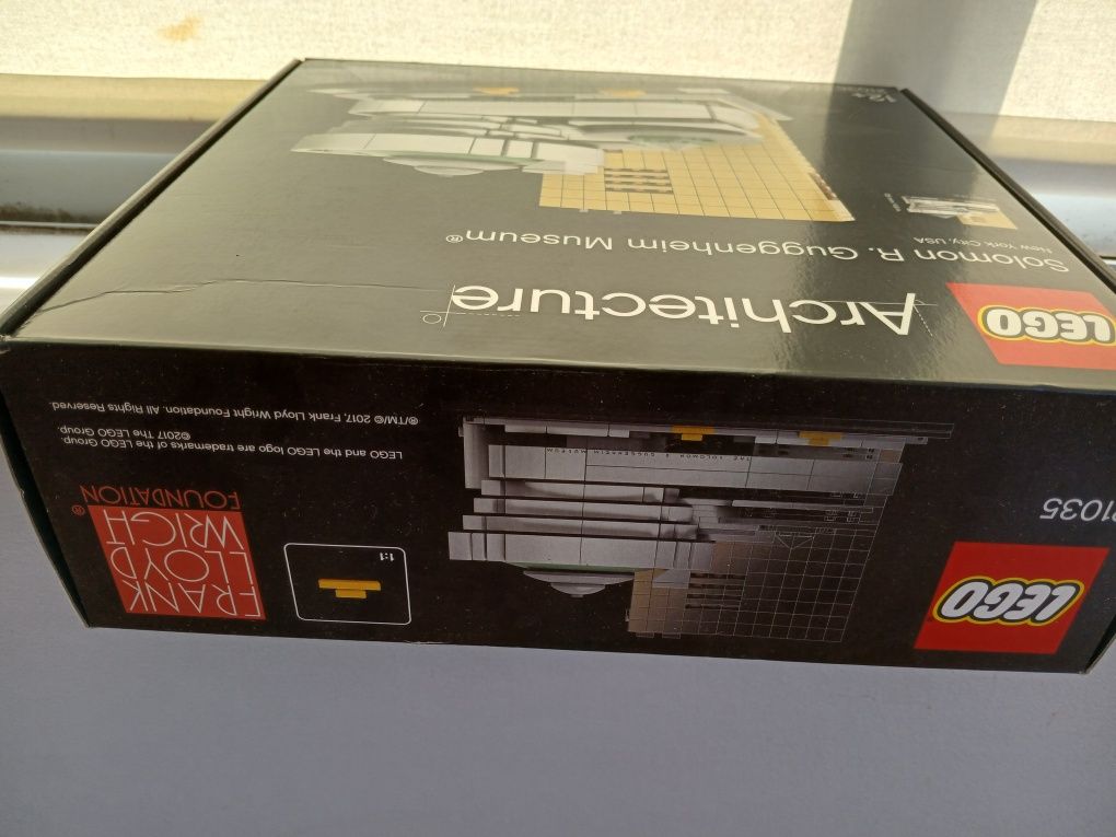 LEGO 21035 de 2017