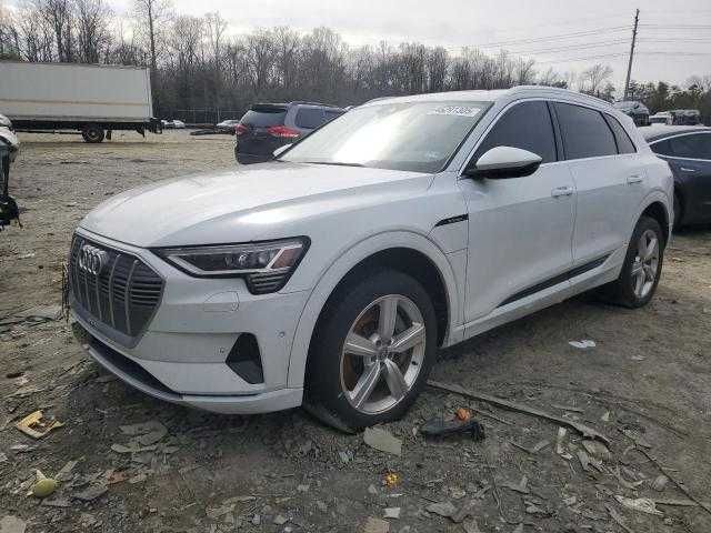 Бампер Audi e-tron Розборка Audi e-tron Запчастни etron Етрон Е-Трон