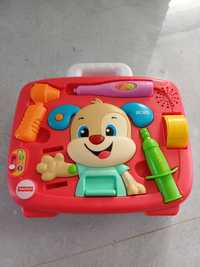 Szczeniaczek uczniaczek u lekarza Fisher Price zabawka edukacyjna