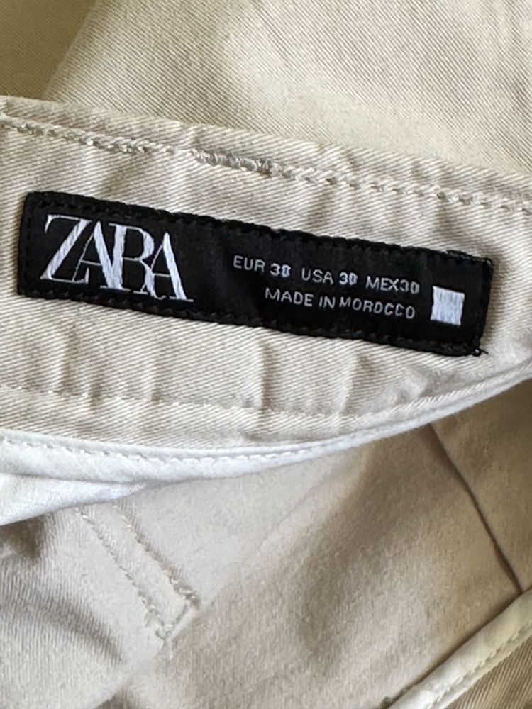 Чоловічі шорти zara молочного кольору