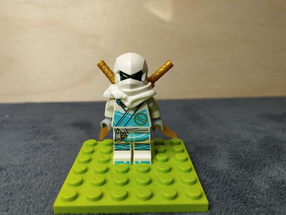 Minifigurka Zane Dragon Rising njo0819 Ninjago Oryginalna Lego