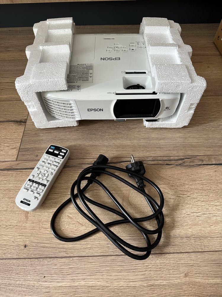Projektor Epson EH-TW650