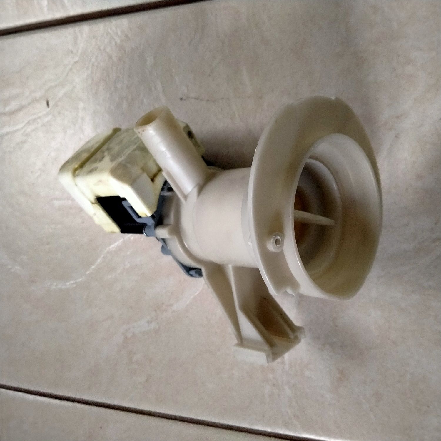 Whirpool AWE 6519/P -pompa odpływowa