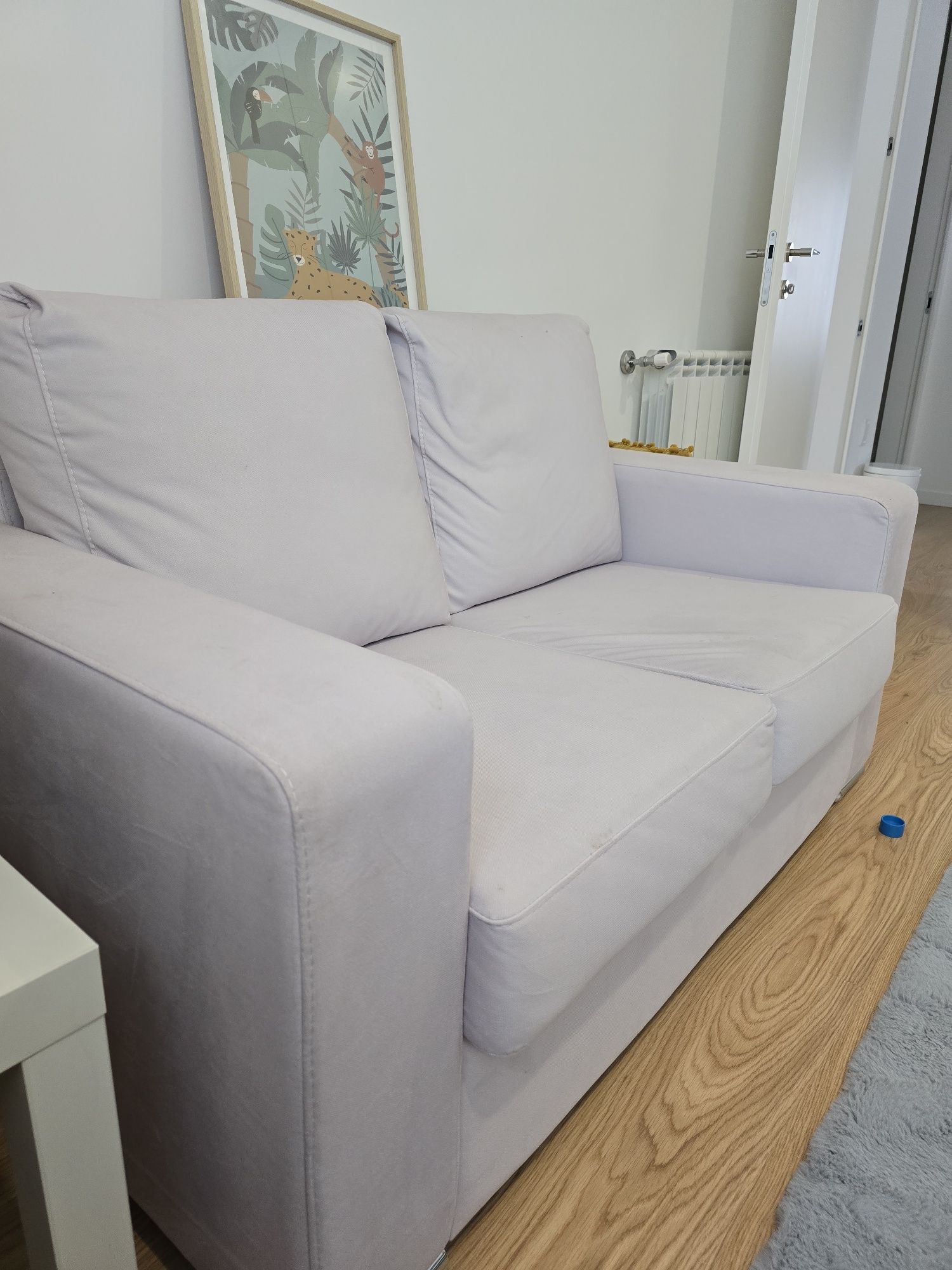 Sofá de 140cm de cor cinza claro