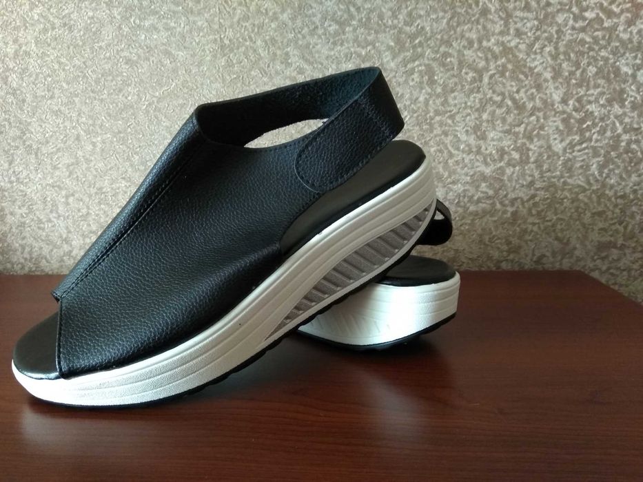 Новые сандали, натуральная кожа!