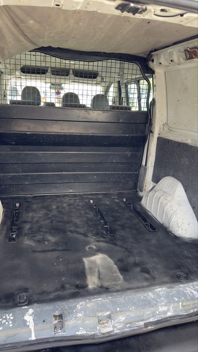 Peugeot expert 2009, 298.000km, peneus 90%, revisão feita