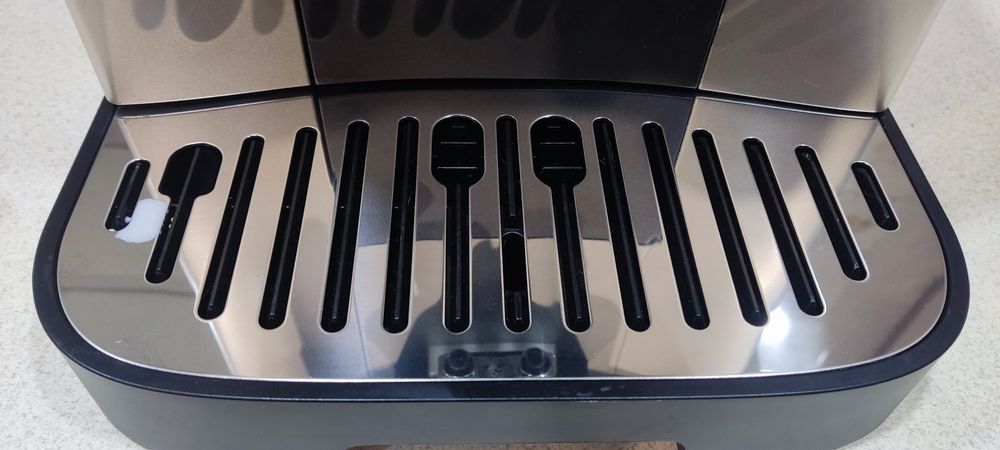 Кофемашина Delonghi Magnifica Evo 2023 год