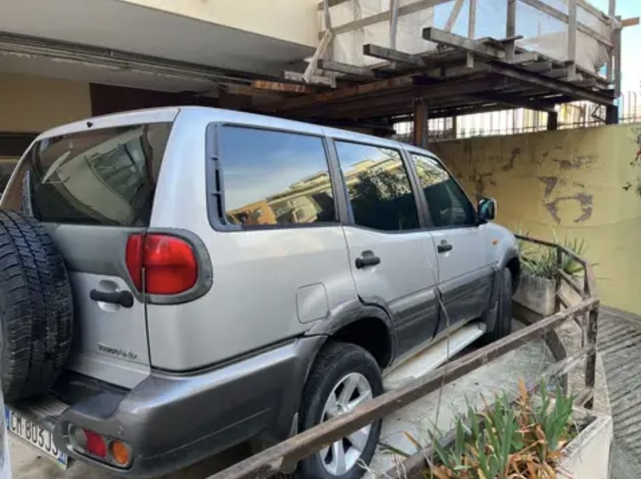 Nissan Terrano 2.7 TDI lift wszystkie częśc brak kierunkowskazów