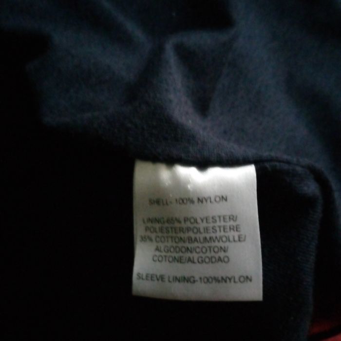 Куртка- ветровка. С капюшоном.мужская