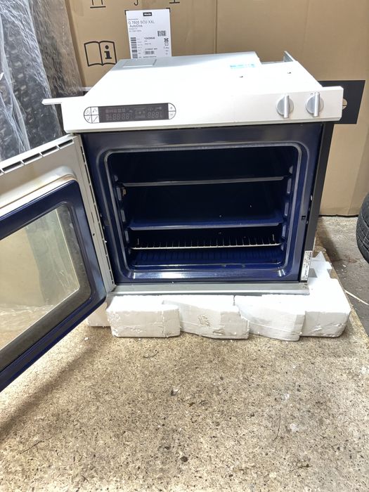 Piekarnik Gaggenau nie miele