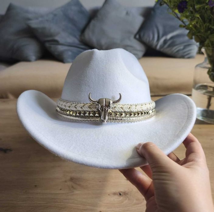 Kapelusz kowbojski biały klasyczny Wild West Country Western nowy