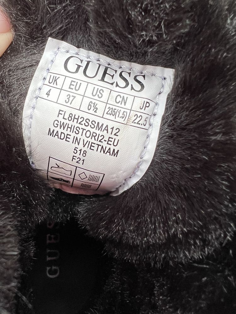 Guess високі кроси 37 розмір