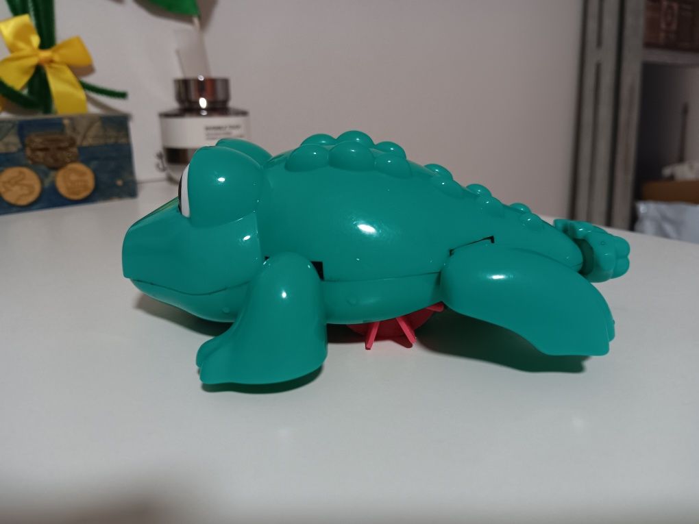 Crocodilo - brinquedo de corda