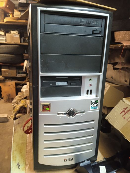 Системний блок/Intel/4 ядра/4Gb/512 mb/500 Gb