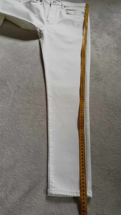 Spodnie Levi's - białe /Wysoki stan