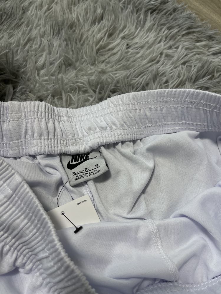 Шорти Nike Big Logo All White,найк,шорти найк,nike,білі шорти найк.