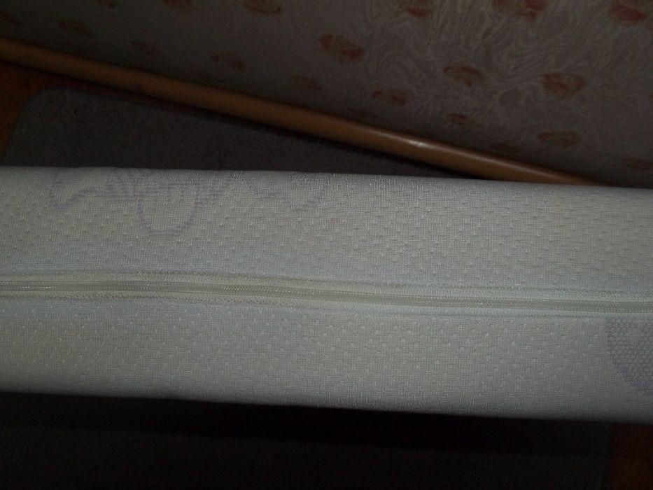 Materac ok. 80 x 50 x 9 cm