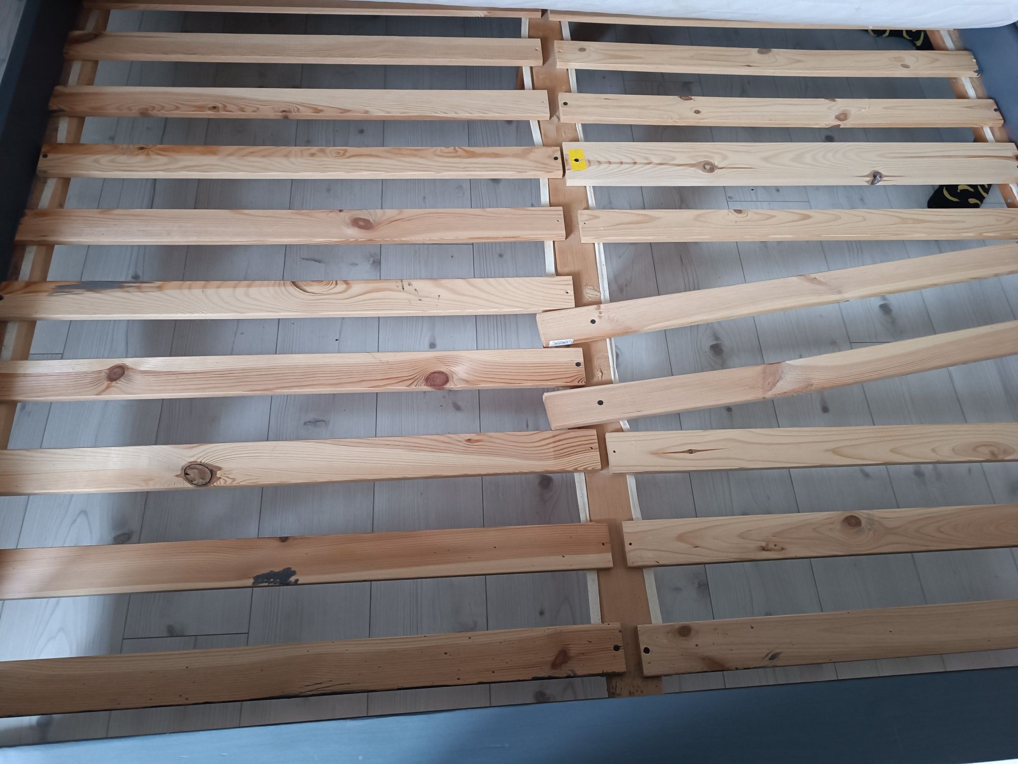 Rama łóżka drewniana 180x200