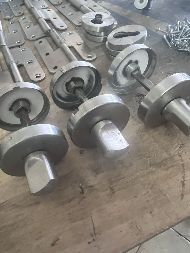 Fechaduras e acessorios
