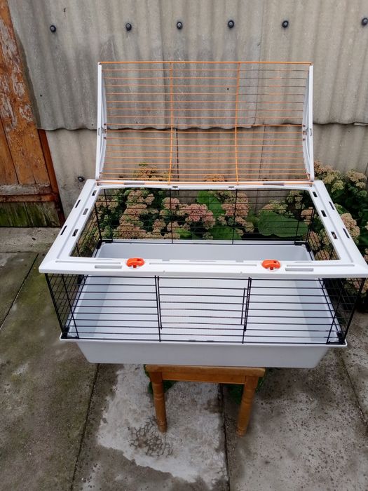 Большая клетка для кролика