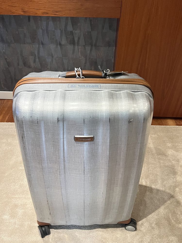 Samsonite Lite-Cube DLX Aluminium 76cm Spinner Mala de Viagem