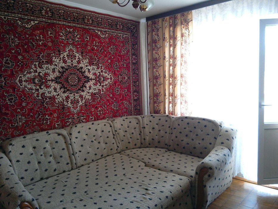 Продаж 3-х ком , кв Героів Дніпра 9 обща 80 кв.м