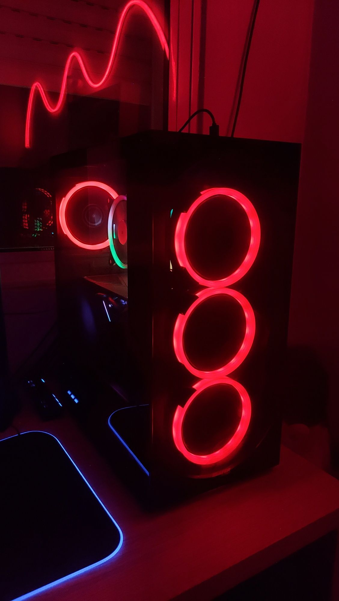 PC Gamer | I7 10700, RTX 2060, 16gb RAM