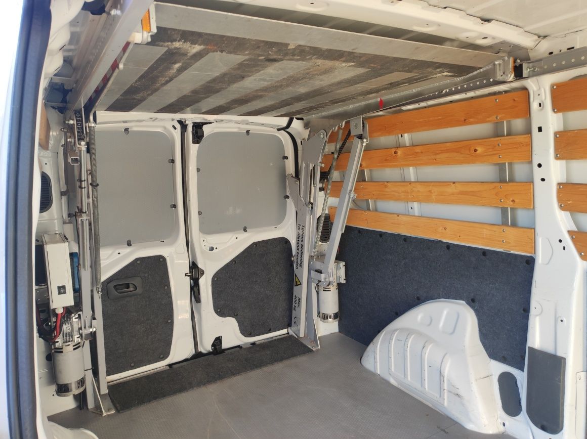 Fiat Scudo 2.0 com plataforma elevatória