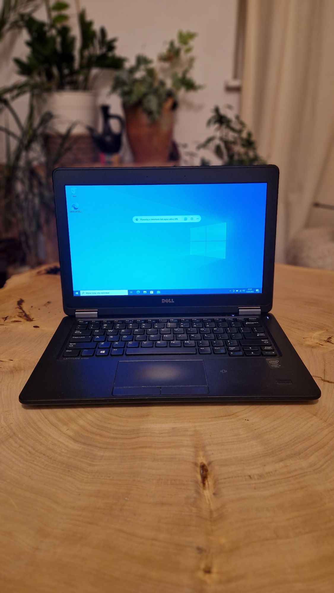 Laptop Dell Latitude E7250 | Intel i7 | 256 GB | 8 GB RAM