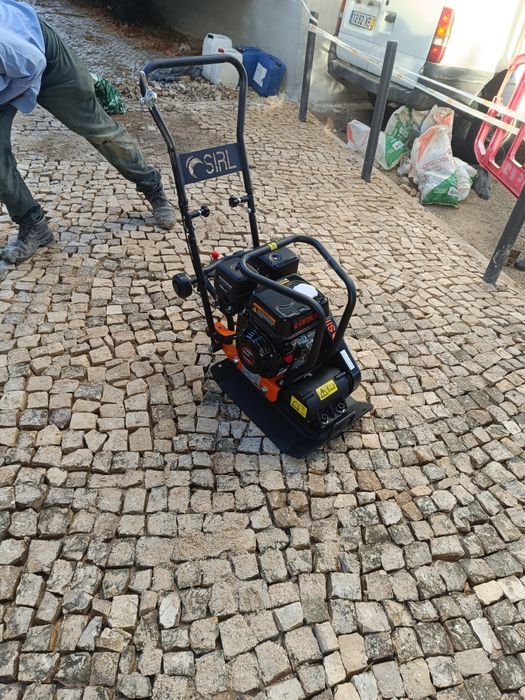 Aluguer placa vibratória