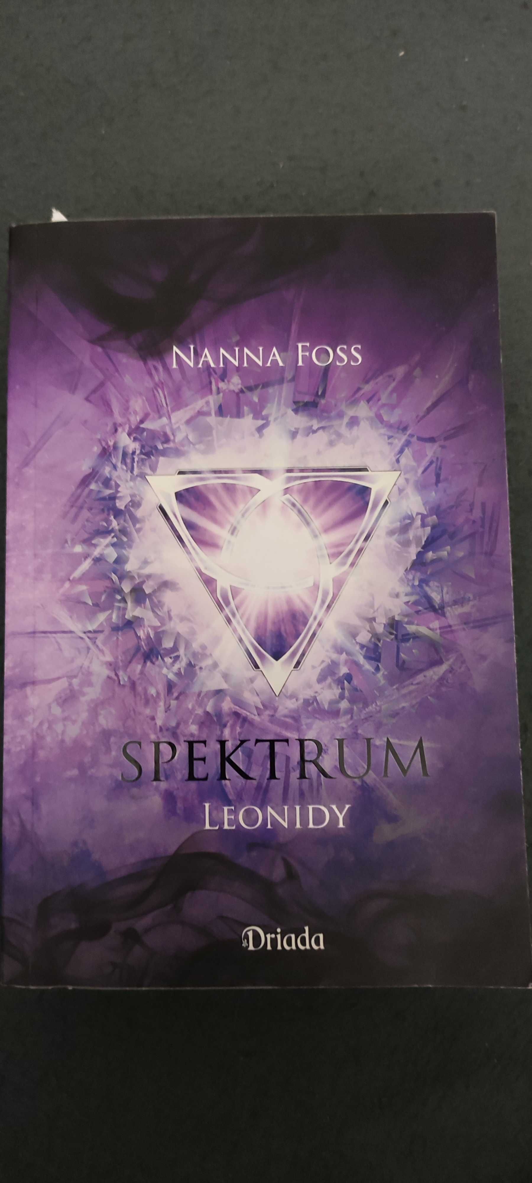 Spektrum Leonidy - Nanna Foss